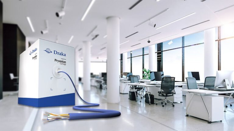 Draka UC400 Cat.6 U / UTP B2ca yangına karşı güvenli kablosu artık reelex kutusunda