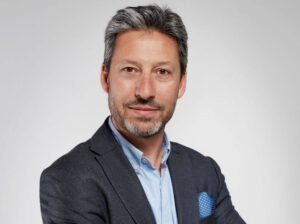 Roca ve Schneider Electric daha temiz bir dünya için güçlerini birleştirdi