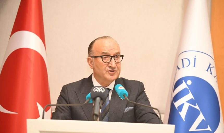 KSO ve İKV Yönetim Kurulu Başkanı Dr. Ayhan Zeytinoğlu