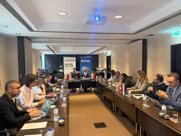 EDEDER basın sohbet toplantısında enerji editörleri ve dernek yöneticileri
